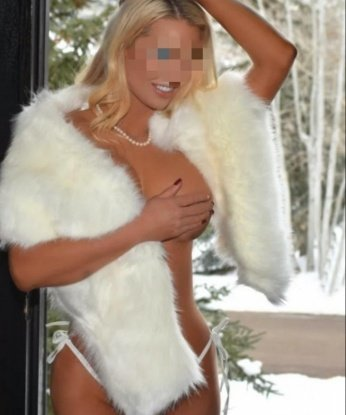 Я опытная и знаю, как доставить тебе удовольствие в Москве 🌃💋 Мои услуги включают классический секс 🛏️, анальный секс 🍑, глубокий минет 👄 и многое другое. Качество и конфиденциальность - мои главные принципы. У меня много положительных отзывов от довольных клиентов. Сможешь увидеть мои фото перед встречей, чтобы убедиться, что я настоящая красотка 💃💞 Работаю только по предварительной записи, так что свяжись со мной сегодня и ощути настоящий праздник страсти! 💫🔥 8940, 27 лет